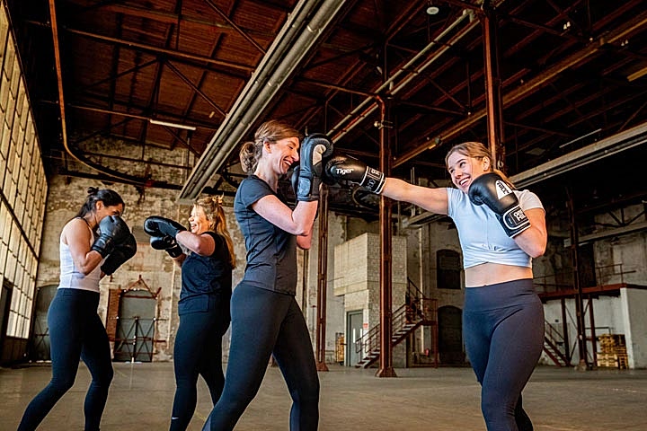 BoxingSisters-LobkeValeFotografie-9835-scaled_1
